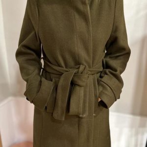 Abrigo verde militar