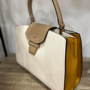 Bolso capricho beige