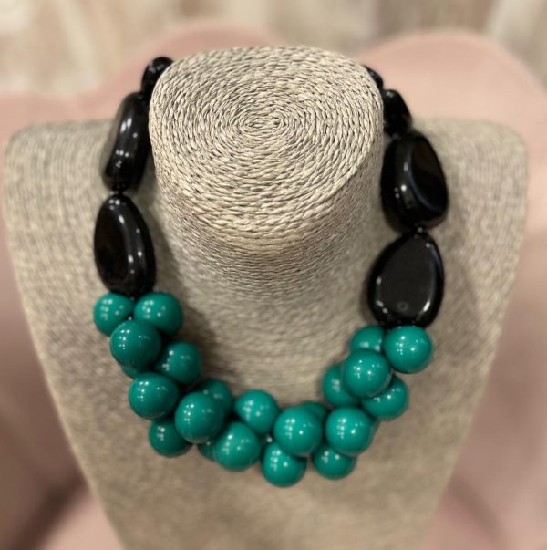 Collar uvas verde
